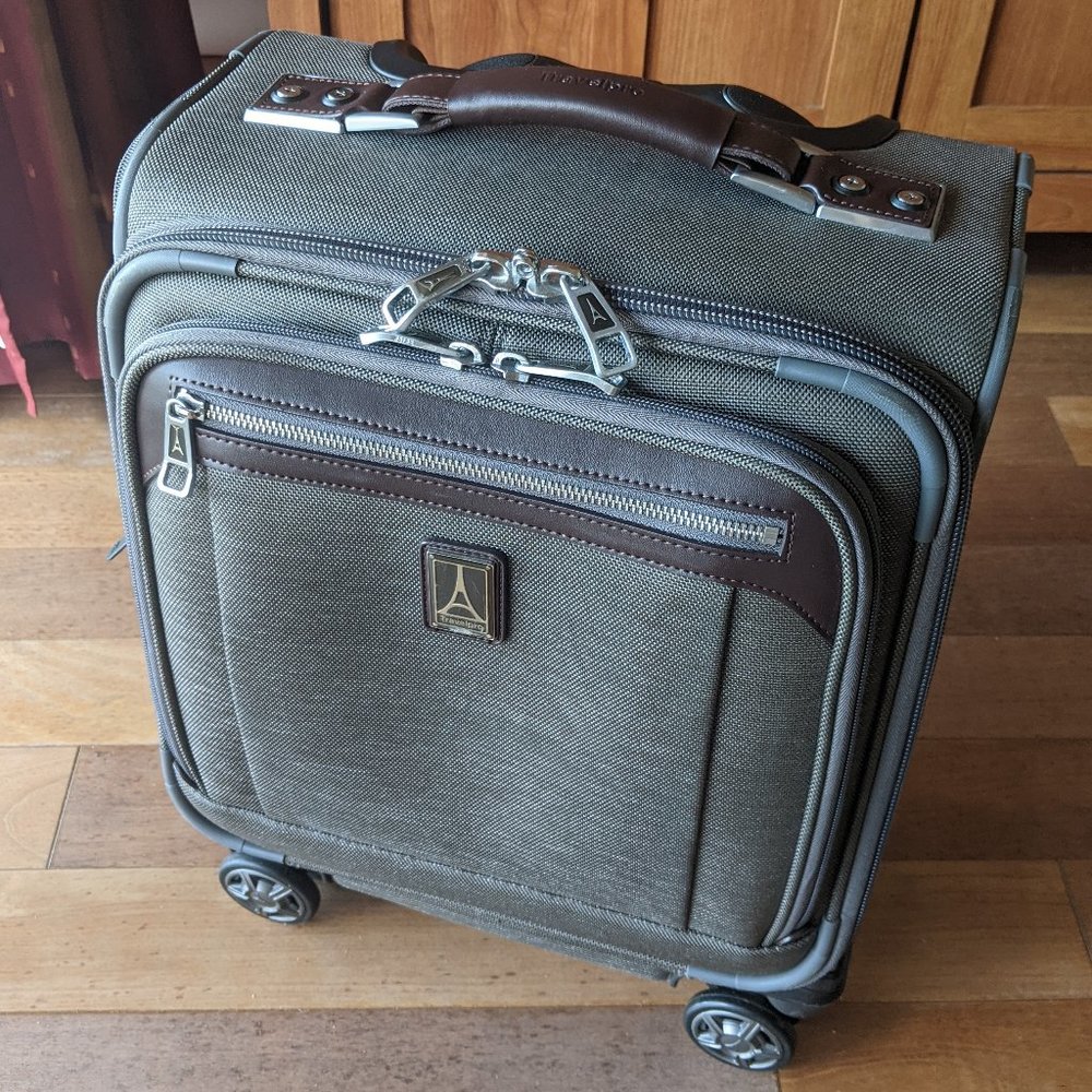 Travelpro Platinum Elite Underseat Spinner Tote Bag with USB Port, Vintage Grey